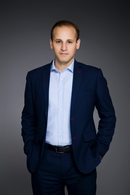 Abdelhak<br> Benkerroum